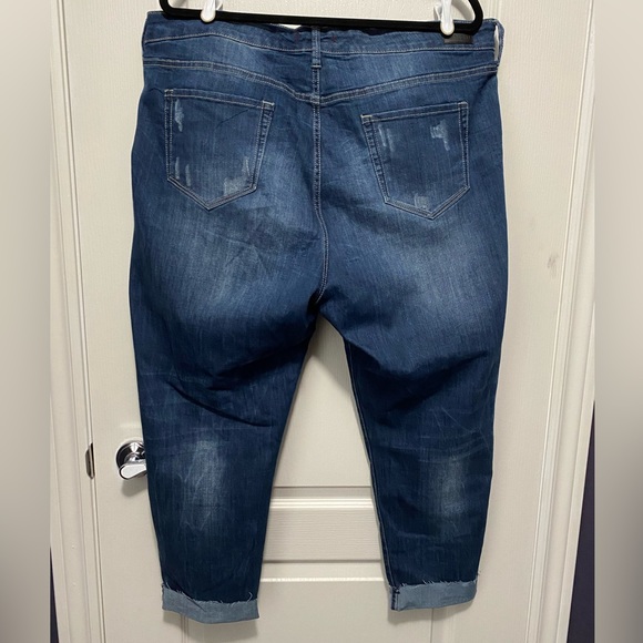 Dear John distressed blue denim capris - Picture 3 of 8